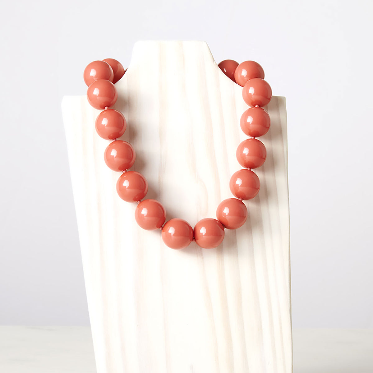 Peachy Dream : Vintage Angel Skin Coral Bead Necklace with 9ct Gold Clasp –  Secret Histories